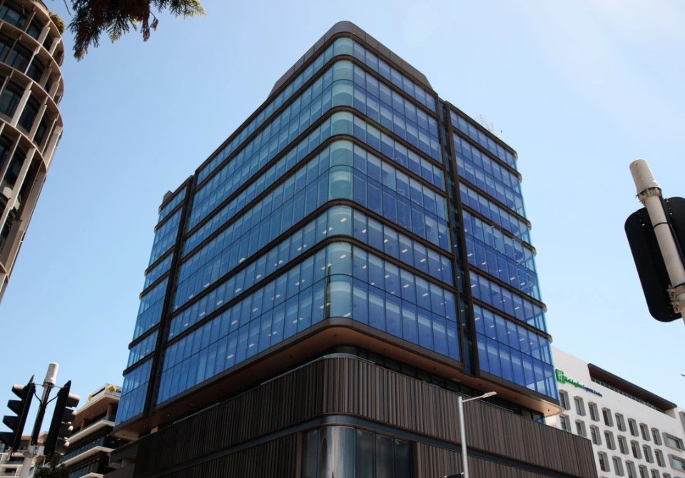 invest-sunshine-coast-horizontal-1920x1340-50-first-avenue-exterior